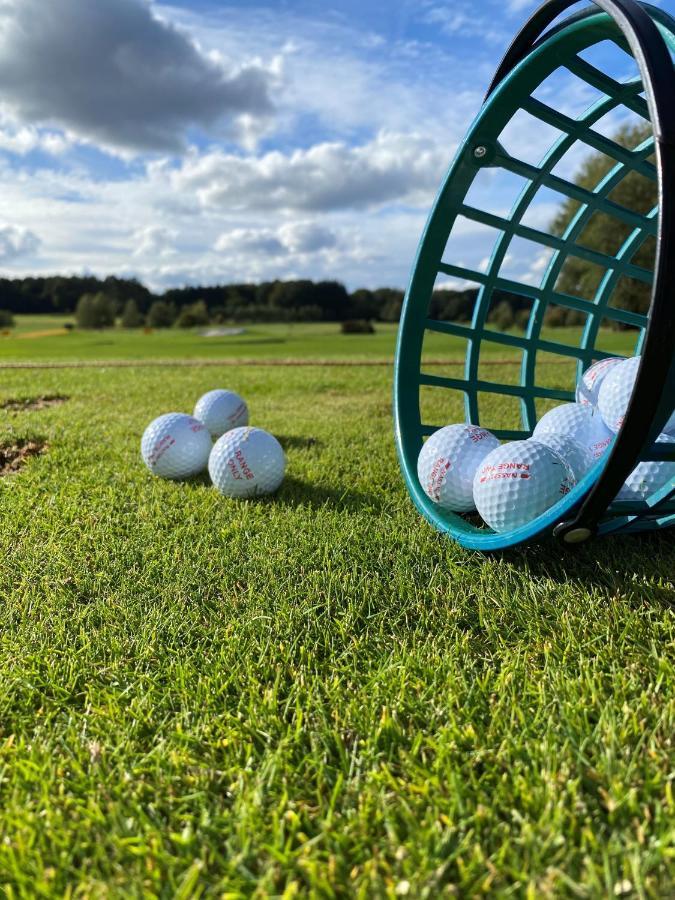 Barrierefreie Ferienwohnungen In Der Naehe Der Golf- Und Freizeitanlage Mudau Екстериор снимка