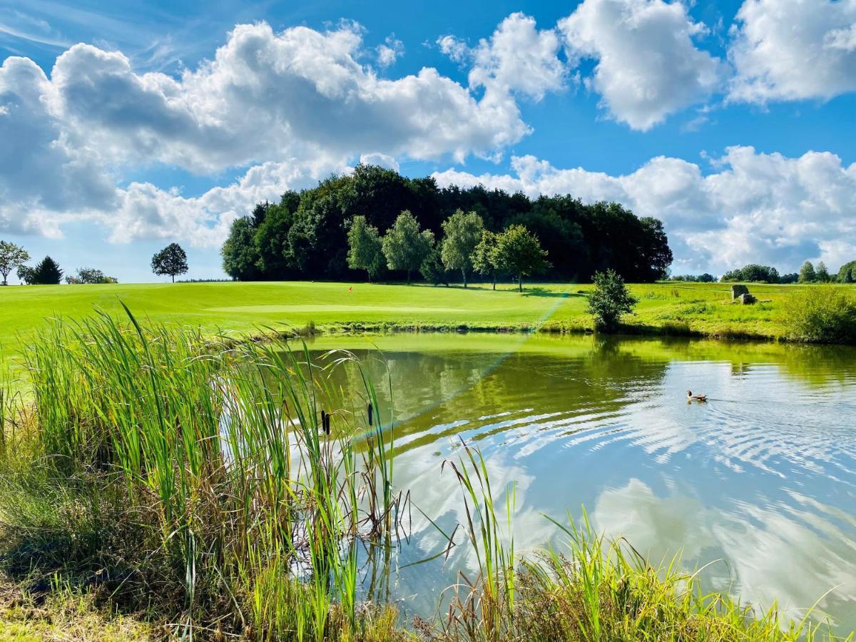Barrierefreie Ferienwohnungen In Der Naehe Der Golf- Und Freizeitanlage Mudau Екстериор снимка